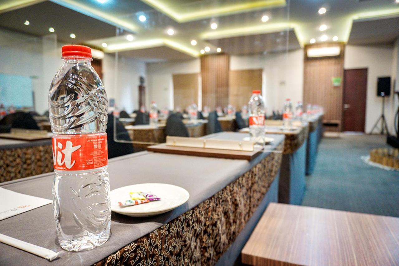 Andelir Hotel Simpang Lima Semarang Eksteriør billede